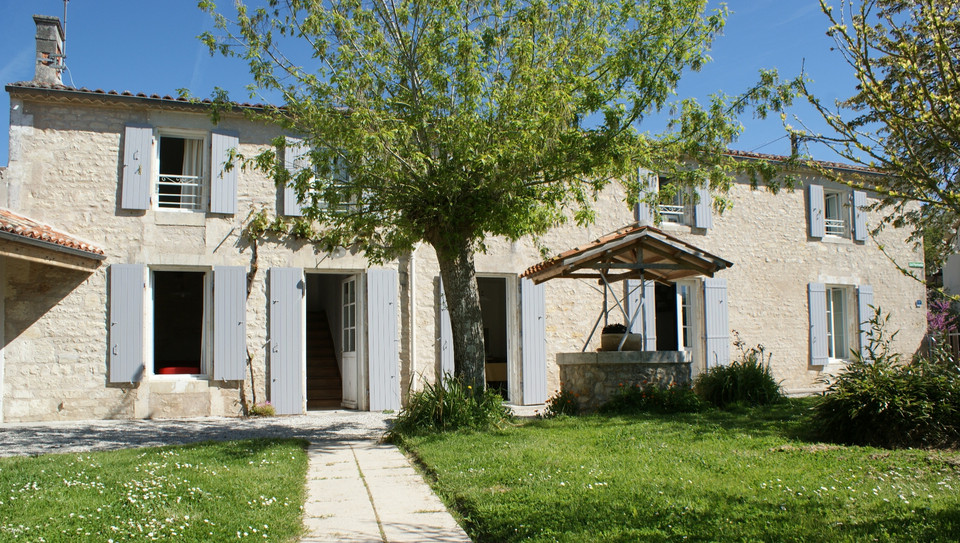 La Fermette gîte 3 étoiles pour 10 à 12 personnes Les Grandes Chaumes à Surgères en Charente Maritime Aunis Marais poitevin ouvert toute l'année