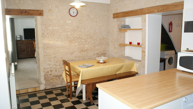 Cuisine gîte Le Relais pour 6 à 7 personnes à Surgères en Charente-Maritime Aunis Marais Poitevin